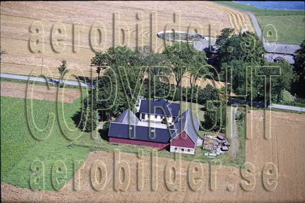 AP 03-212, #12. AP 03-212_0012 (Uppges vid kontakt med Svenska Aero-Bilder AB)