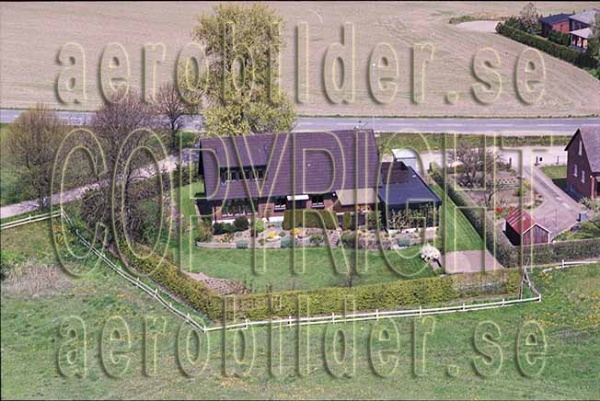 AP S 9105, #12. AP S 9105_0012  (Uppges vid kontakt med Svenska Aero-Bilder AB)