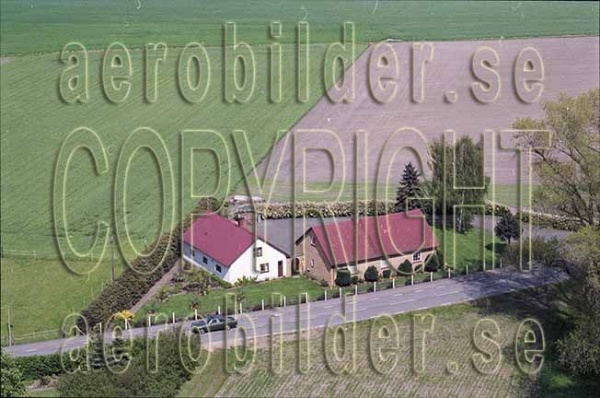 AP S 9132, #35. AP S 9132_0035  (Uppges vid kontakt med Svenska Aero-Bilder AB)