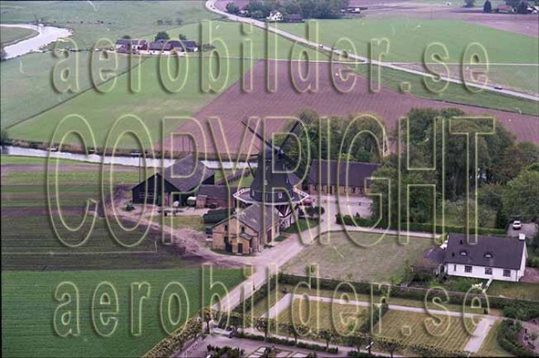 AP S 9156, #1. AP S 9156_0001  (Uppges vid kontakt med Svenska Aero-Bilder AB)