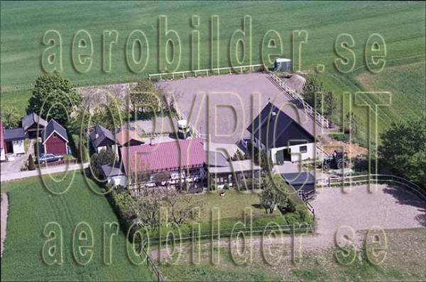 AP S 9165, #11. AP S 9165_0011  (Uppges vid kontakt med Svenska Aero-Bilder AB)