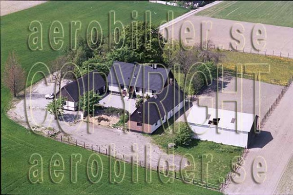 AP S 9166, #27. AP S 9166_0027  (Uppges vid kontakt med Svenska Aero-Bilder AB)