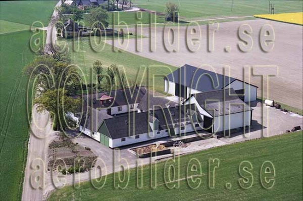 AP S 9166, #33. AP S 9166_0033  (Uppges vid kontakt med Svenska Aero-Bilder AB)