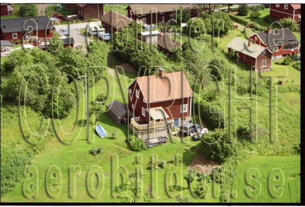 FFF 98-8902, #33. FFF 98-8902_0033 (Uppges vid kontakt med Svenska Aero-Bilder AB)