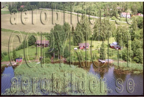 FFF 98-8903, #27. FFF 98-8903_0027 (Uppges vid kontakt med Svenska Aero-Bilder AB)