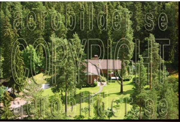 FFF 98-8903, #35. FFF 98-8903_0035 (Uppges vid kontakt med Svenska Aero-Bilder AB)