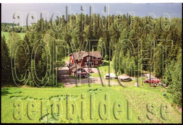 FFF 98-8903, #36. FFF 98-8903_0036 (Uppges vid kontakt med Svenska Aero-Bilder AB)