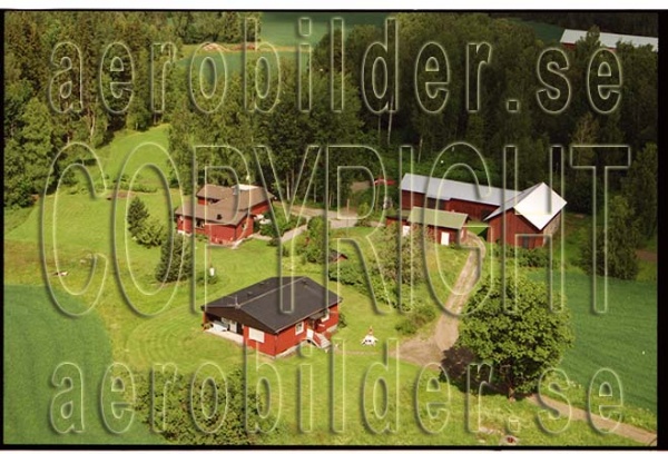 FFF 98-8903, #37. FFF 98-8903_0037 (Uppges vid kontakt med Svenska Aero-Bilder AB)