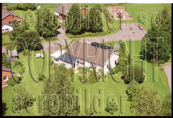 FFF 98-8905, #35. FFF 98-8905_0035 (Uppges vid kontakt med Svenska Aero-Bilder AB)