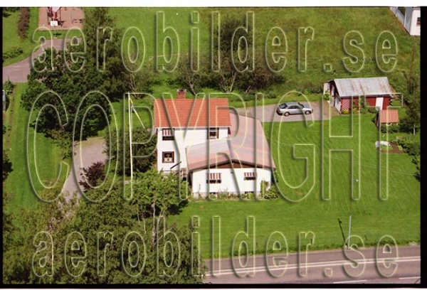 FFF 98-8905, #36. FFF 98-8905_0036 (Uppges vid kontakt med Svenska Aero-Bilder AB)