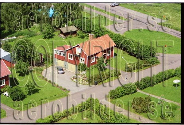 FFF 98-8906, #22. FFF 98-8906_0022 (Uppges vid kontakt med Svenska Aero-Bilder AB)