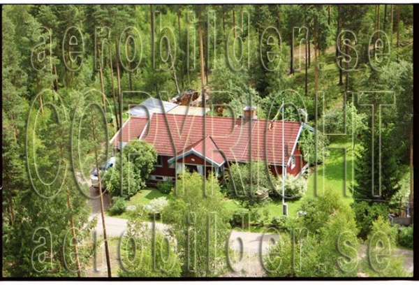 FFF 98-8907, #18. FFF 98-8907_0018 (Uppges vid kontakt med Svenska Aero-Bilder AB)