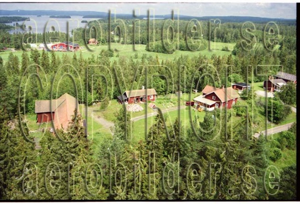 FFF 98-8907, #31. FFF 98-8907_0031 (Uppges vid kontakt med Svenska Aero-Bilder AB)