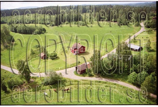 FFF 98-8908, #2. FFF 98-8908_0002 (Uppges vid kontakt med Svenska Aero-Bilder AB)