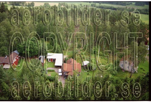 FFF 98-8908, #31. FFF 98-8908_0031 (Uppges vid kontakt med Svenska Aero-Bilder AB)