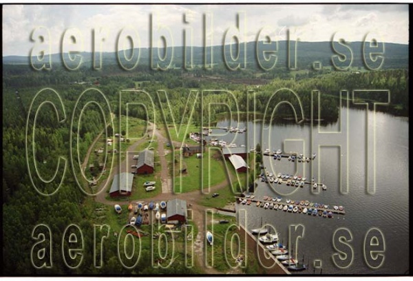 FFF 98-8909, #1. FFF 98-8909_0001 (Uppges vid kontakt med Svenska Aero-Bilder AB)