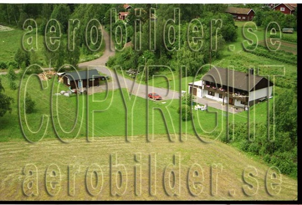 FFF 98-8909, #16. FFF 98-8909_0016 (Uppges vid kontakt med Svenska Aero-Bilder AB)