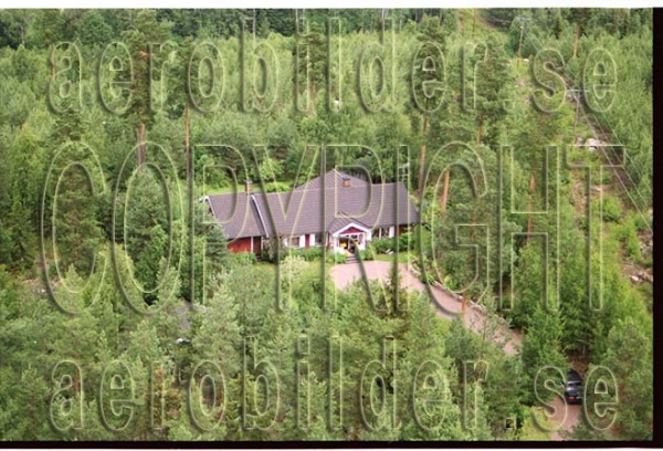 FFF 98-8909, #25. FFF 98-8909_0025 (Uppges vid kontakt med Svenska Aero-Bilder AB)