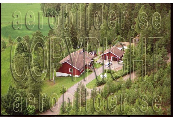 FFF 98-8909, #28. FFF 98-8909_0028 (Uppges vid kontakt med Svenska Aero-Bilder AB)