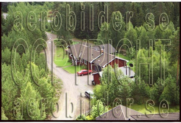 FFF 98-8909, #33. FFF 98-8909_0033 (Uppges vid kontakt med Svenska Aero-Bilder AB)