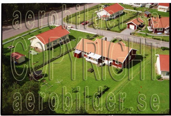 FFF 98-8910, #27. FFF 98-8910_0027 (Uppges vid kontakt med Svenska Aero-Bilder AB)