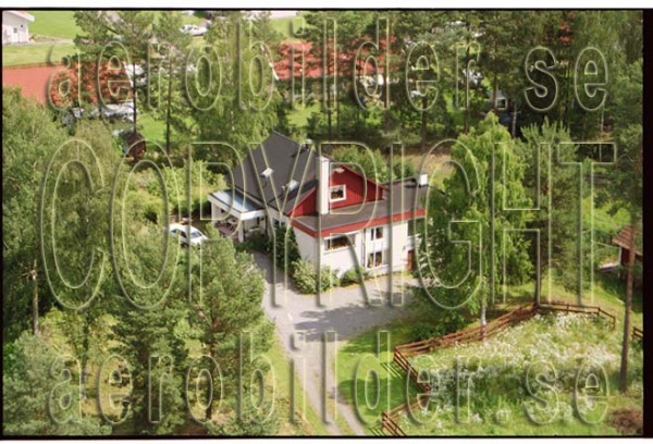 FFF 98-8911, #8. FFF 98-8911_0008 (Uppges vid kontakt med Svenska Aero-Bilder AB)