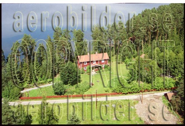 FFF 98-8913, #11. FFF 98-8913_0011 (Uppges vid kontakt med Svenska Aero-Bilder AB)