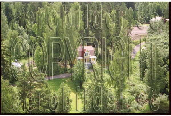 FFF 98-8913, #16. FFF 98-8913_0016 (Uppges vid kontakt med Svenska Aero-Bilder AB)