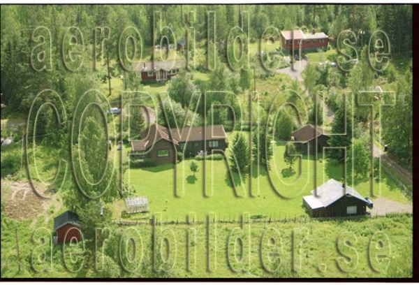 FFF 98-8913, #35. FFF 98-8913_0035 (Uppges vid kontakt med Svenska Aero-Bilder AB)