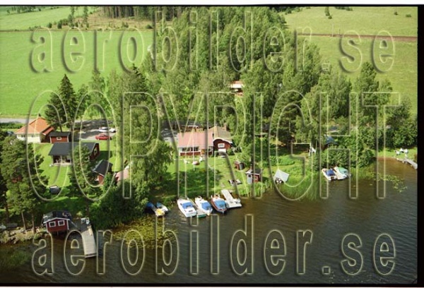 FFF 98-8915, #33. FFF 98-8915_0033 (Uppges vid kontakt med Svenska Aero-Bilder AB)