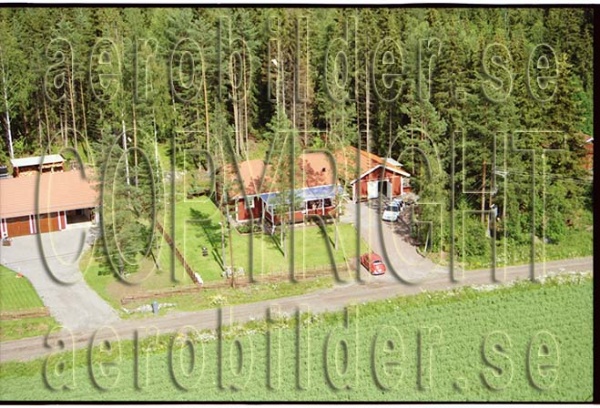 FFF 98-8916, #12. FFF 98-8916_0012 (Uppges vid kontakt med Svenska Aero-Bilder AB)