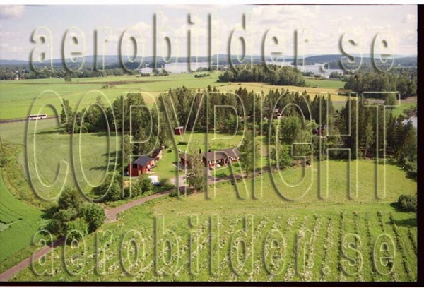 FFF 98-8916, #17. FFF 98-8916_0017 (Uppges vid kontakt med Svenska Aero-Bilder AB)