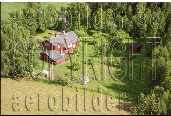 FFF 98-8916, #22. FFF 98-8916_0022 (Uppges vid kontakt med Svenska Aero-Bilder AB)