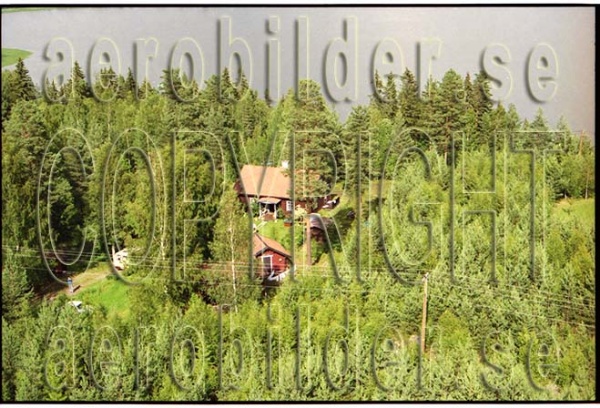 FFF 98-8917, #1. FFF 98-8917_0001 (Uppges vid kontakt med Svenska Aero-Bilder AB)