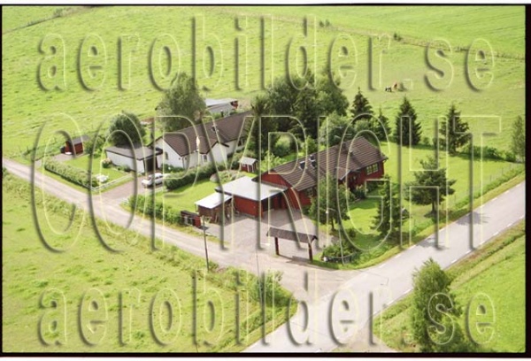 FFF 98-8917, #28. FFF 98-8917_0028 (Uppges vid kontakt med Svenska Aero-Bilder AB)