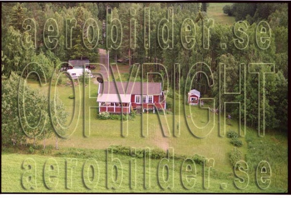 FFF 98-8917, #34. FFF 98-8917_0034 (Uppges vid kontakt med Svenska Aero-Bilder AB)