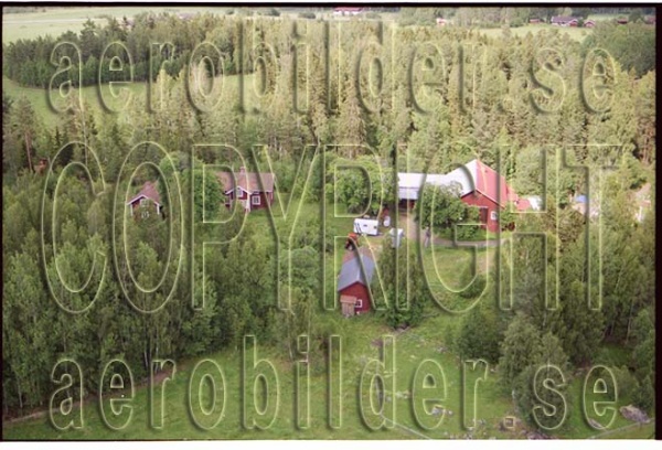 FFF 98-8917, #37. FFF 98-8917_0037 (Uppges vid kontakt med Svenska Aero-Bilder AB)