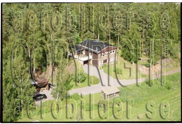 FFF 98-8919, #33. FFF 98-8919_0033 (Uppges vid kontakt med Svenska Aero-Bilder AB)