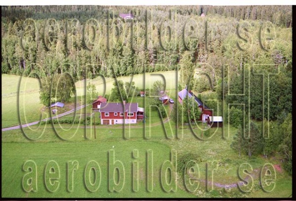 FFF 98-8920, #33. FFF 98-8920_0033 (Uppges vid kontakt med Svenska Aero-Bilder AB)