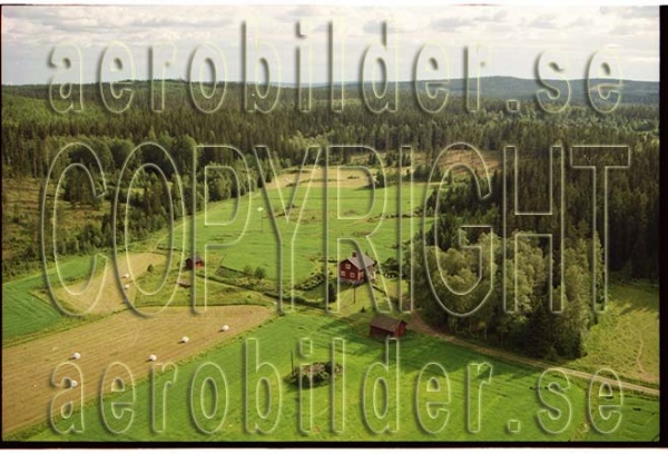 FFF 98-8924, #30. FFF 98-8924_0030 (Uppges vid kontakt med Svenska Aero-Bilder AB)