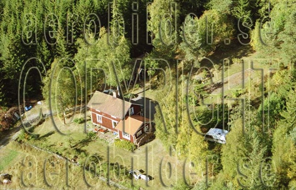 FFF 99-77, #32. FFF 99-77_0032 (Uppges vid kontakt med Svenska Aero-Bilder AB)