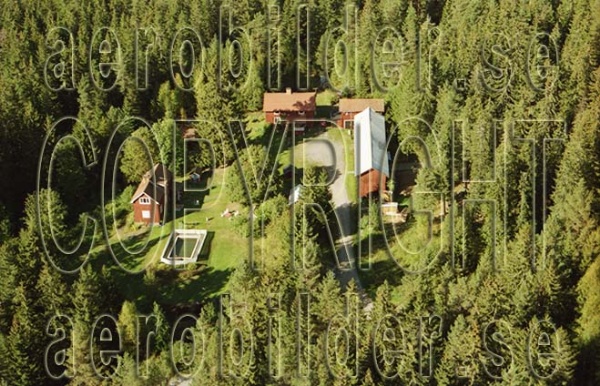 FFF 99-77, #33. FFF 99-77_0033 (Uppges vid kontakt med Svenska Aero-Bilder AB)