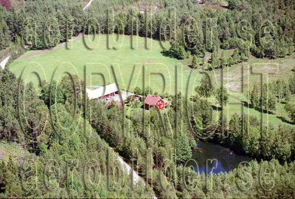 FFKV 04-030, #34. FFKV 04-030_0034 (Uppges vid kontakt med Svenska Aero-Bilder AB)