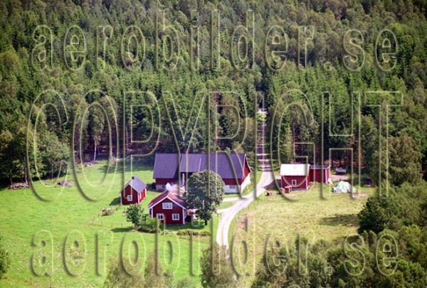 FFKV 04-037, #4. FFKV 04-037_0004 (Uppges vid kontakt med Svenska Aero-Bilder AB)