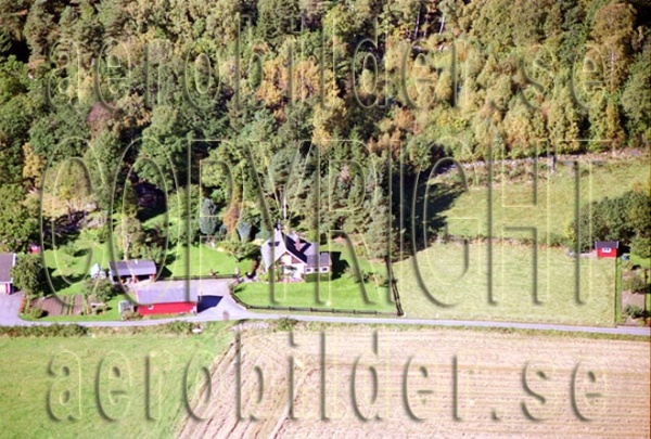 FFKV 04-097, #32. FFKV 04-097_0032 (Uppges vid kontakt med Svenska Aero-Bilder AB)