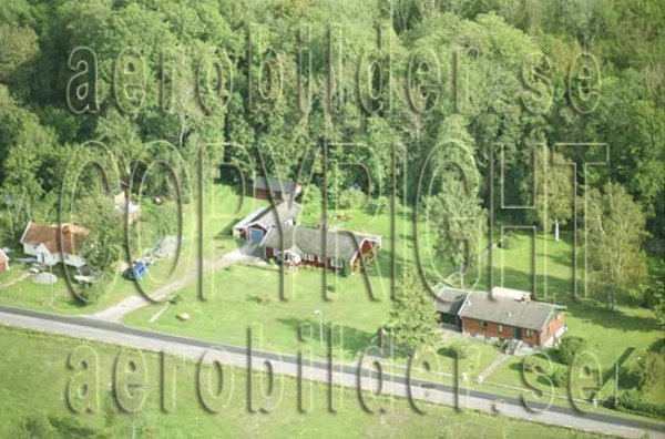 FFKV 10-077, #32. FFKV 10-077_032 (Uppges vid kontakt med Svenska Aero-Bilder AB)