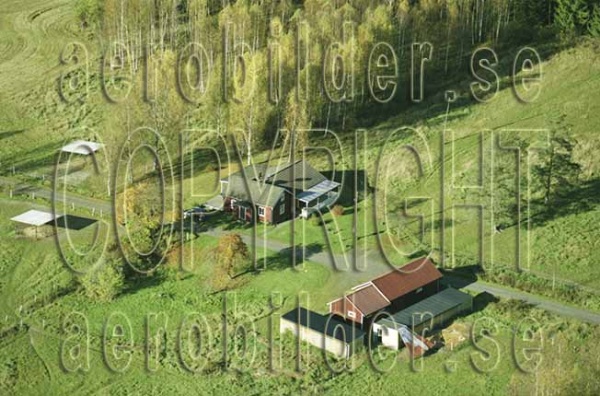 FFKV 10-090, #33. FFKV 10-090_033 (Uppges vid kontakt med Svenska Aero-Bilder AB)