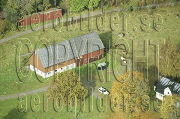 FFKV 10-111, #9. FFKV 10-111_009 (Uppges vid kontakt med Svenska Aero-Bilder AB)
