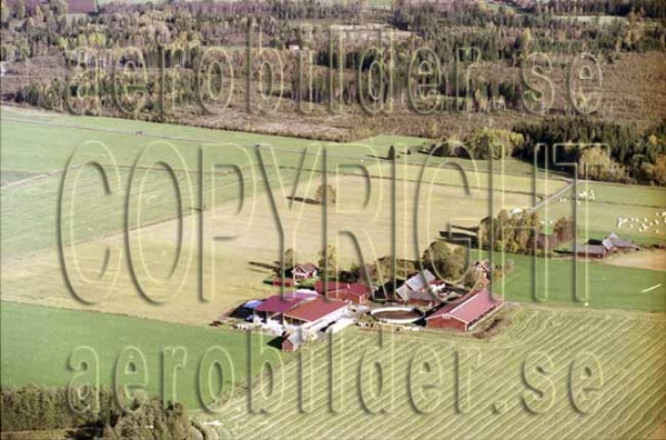 FFKV 11-098, #1. FFKV 11-098_001 (Uppges vid kontakt med Svenska Aero-Bilder AB)