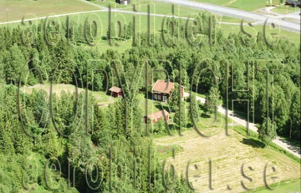 FFKV 97106, #32. FFKV 97106_0032 (Uppges vid kontakt med Svenska Aero-Bilder AB)